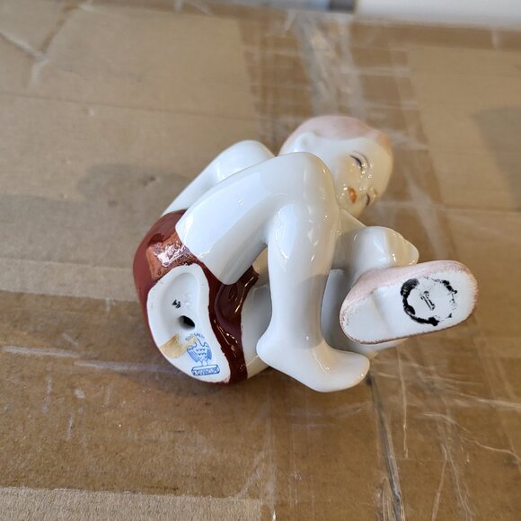 Vintage Hungarian Porcelain Aquincum Boy Figurine GUC RARE "BIN D" - Picture 6 of 9